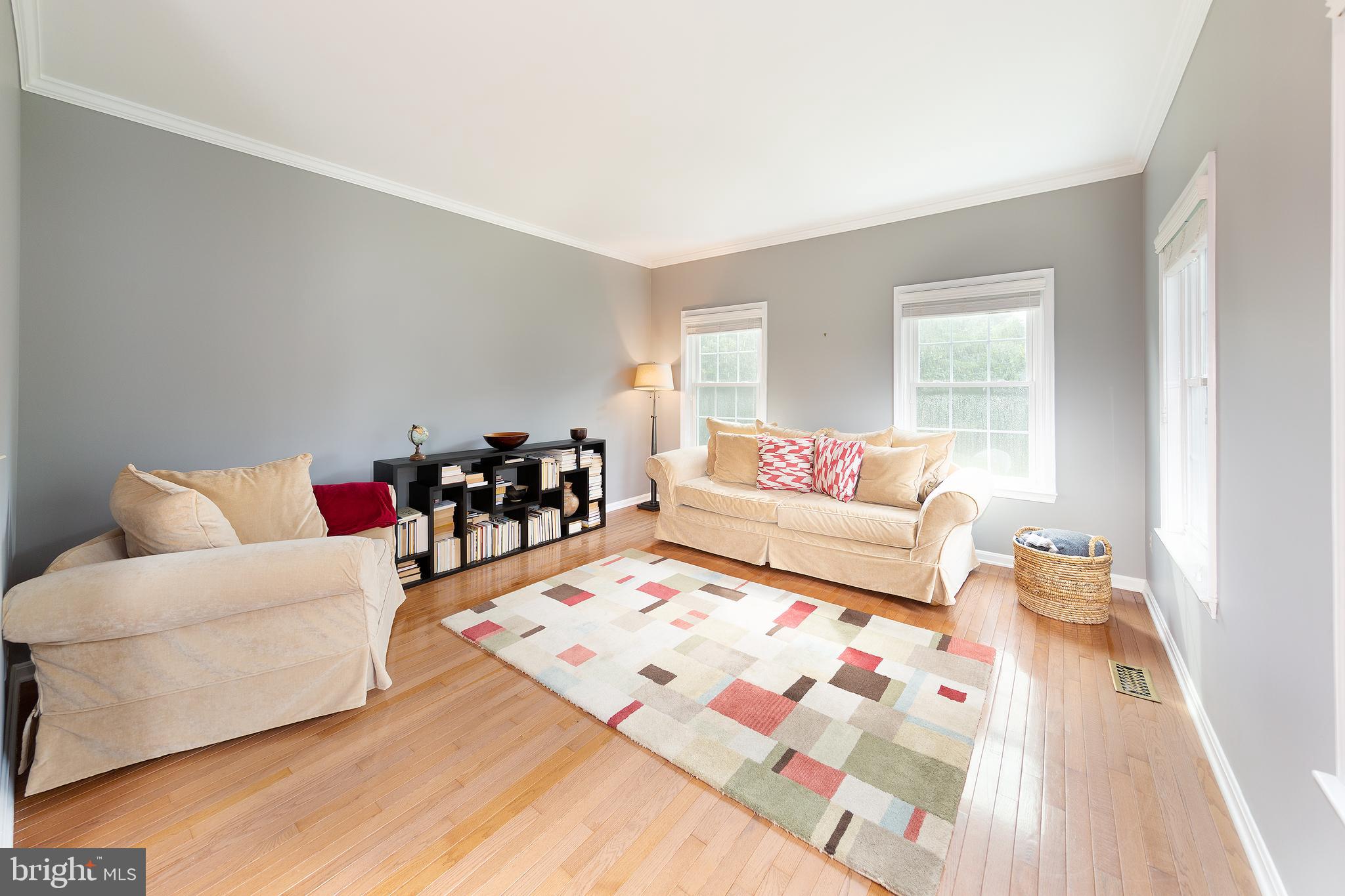 2314 Hurlingham Lane Reston, VA 20191 - Photo 5 of 40 Formal Living Room
