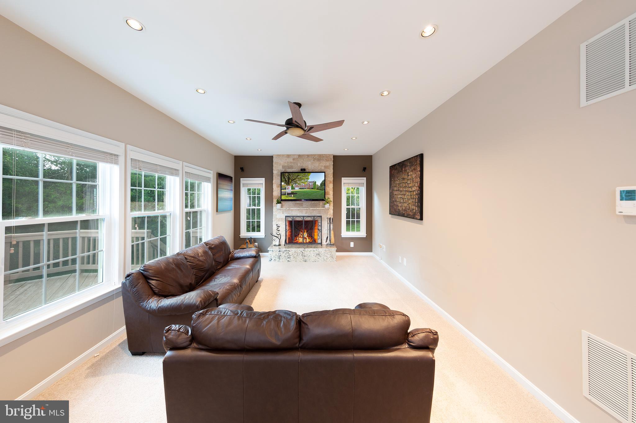 2314 Hurlingham Lane Reston, VA 20191 - Photo 9 of 40 Gallery Image 9