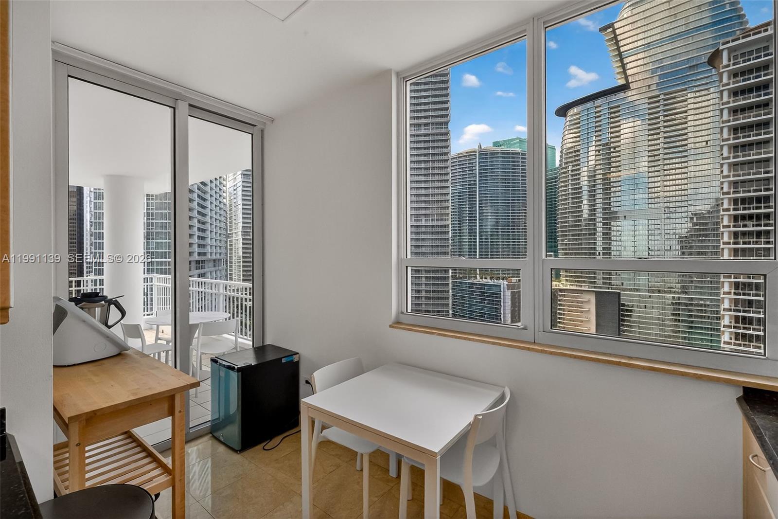 801 Brickell Key Boulevard, Unit 2502 Miami, FL 33131 - Photo 16 of 51