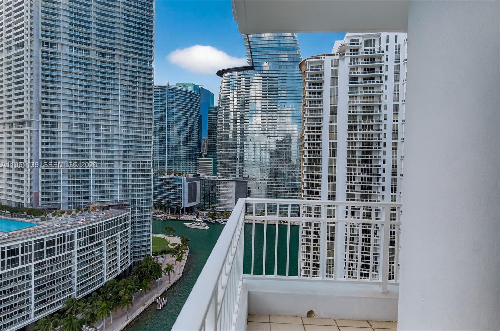 801 Brickell Key Boulevard, Unit 2502 Miami, FL 33131 - Photo 23 of 51
