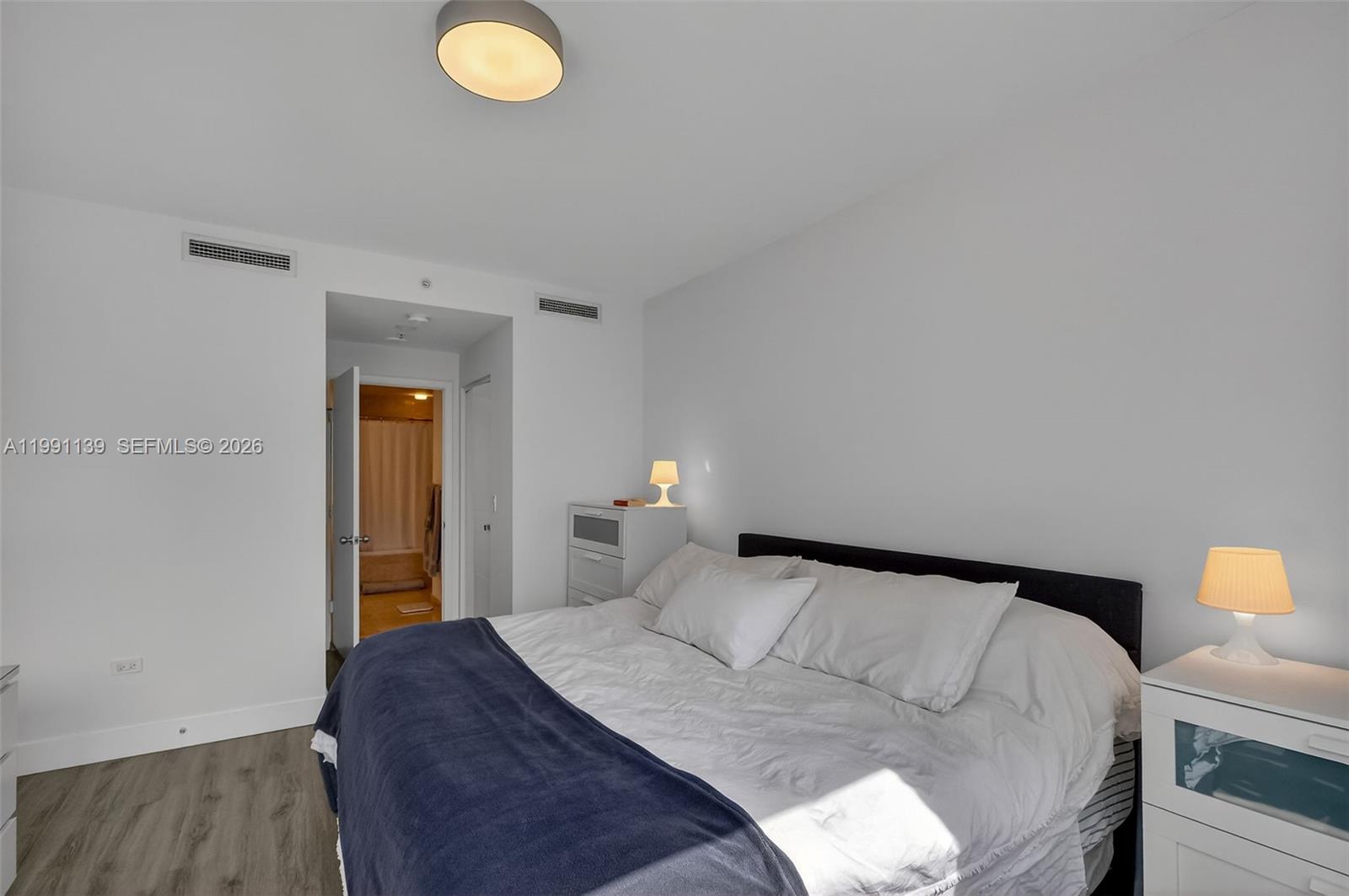 801 Brickell Key Boulevard, Unit 2502 Miami, FL 33131 - Photo 29 of 51