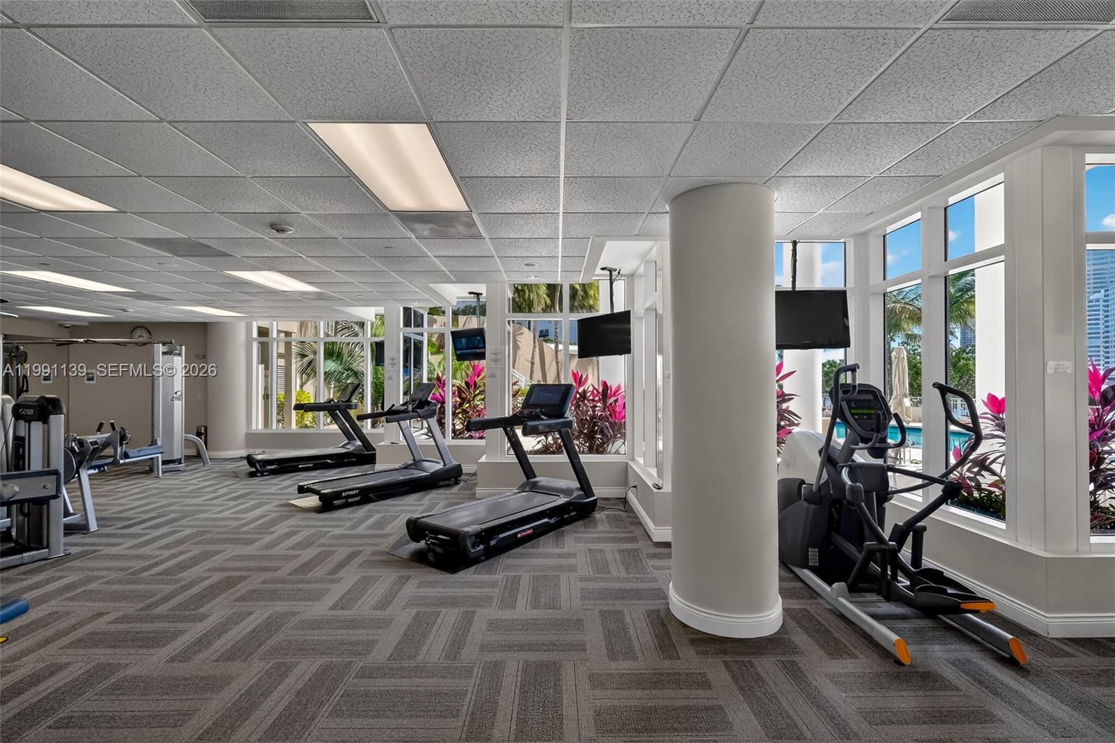 801 Brickell Key Boulevard, Unit 2502 Miami, FL 33131 - Photo 32 of 51