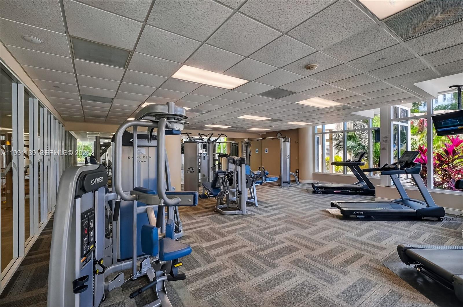 801 Brickell Key Boulevard, Unit 2502 Miami, FL 33131 - Photo 35 of 51