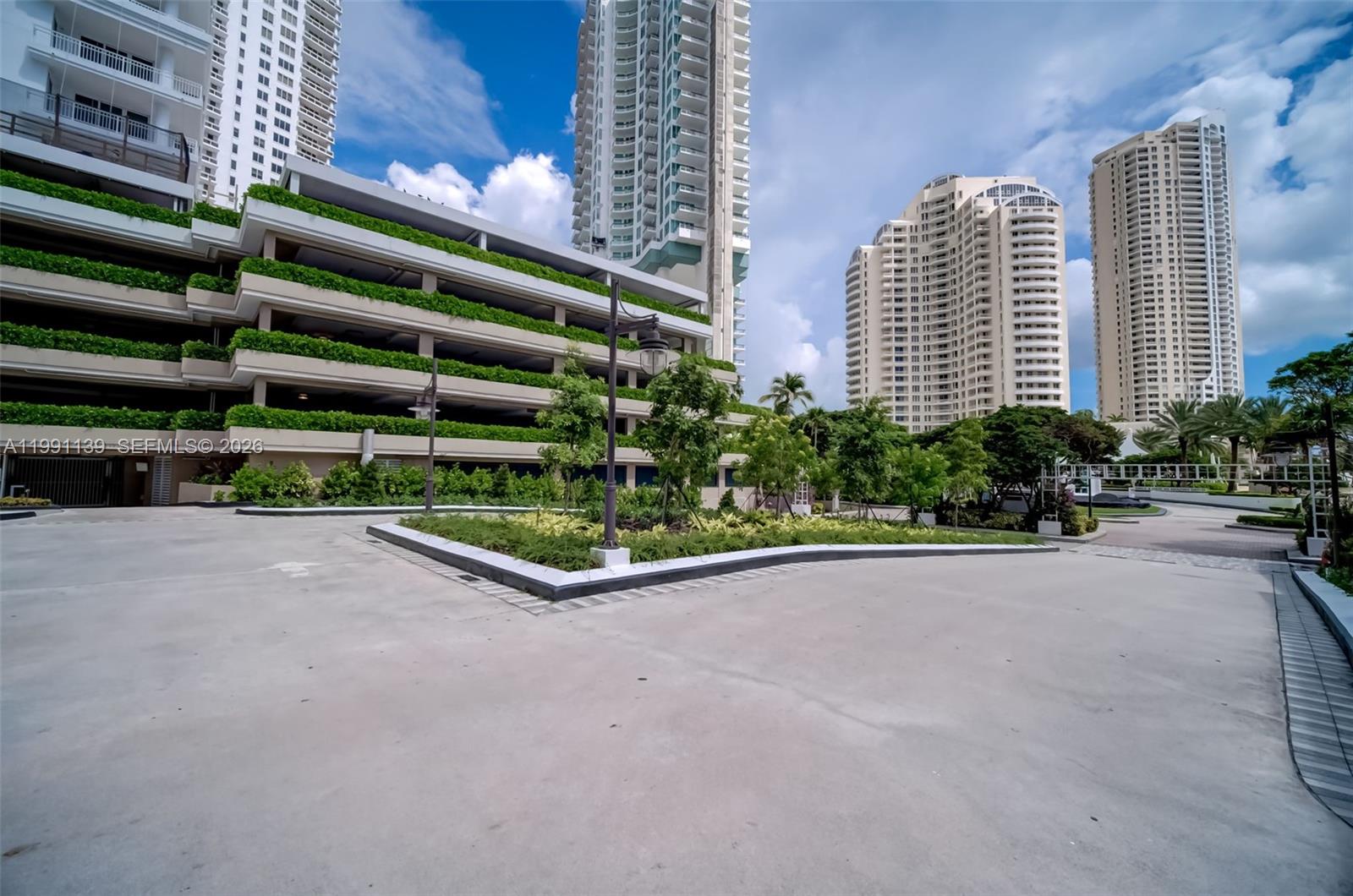 801 Brickell Key Boulevard, Unit 2502 Miami, FL 33131 - Photo 45 of 51