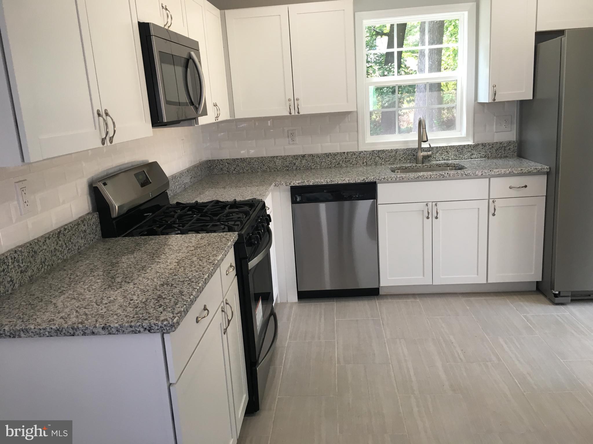 7721 Garrison Road Hyattsville, MD 20784 - Photo 3 of 20 Kitchen