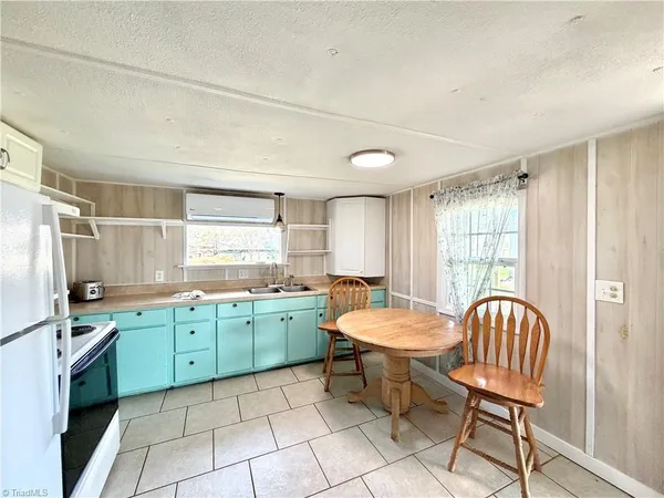 $1,325 | 5258 Ferguson Road, Liberty, NC 27298