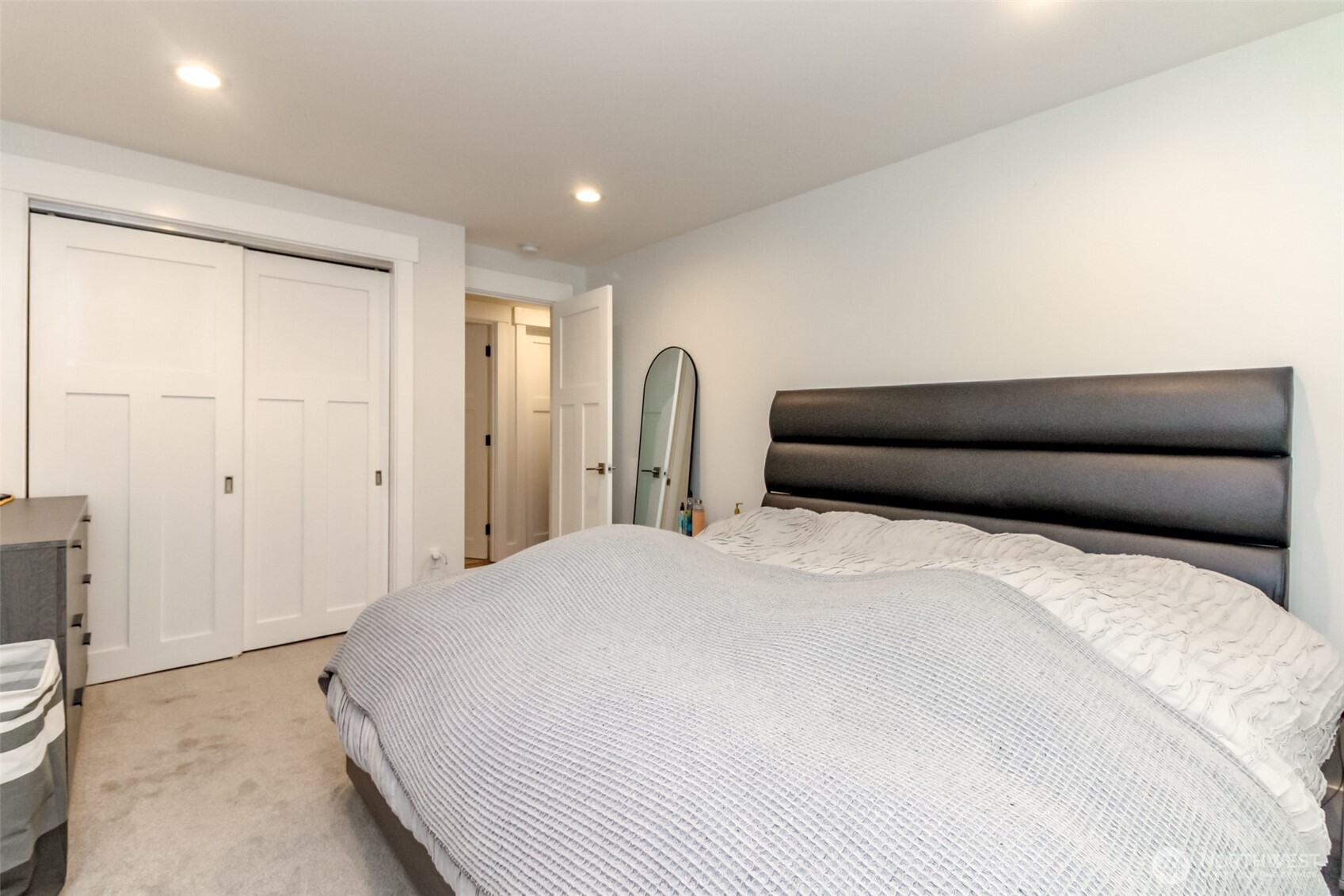 2000 Northeast 27th Street Renton, WA 98056 - Photo 21 of 39 Gallery Image 21