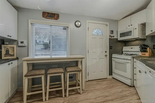 $459,000 | 133 Oak Drive, Baiting Hollow, NY 11933