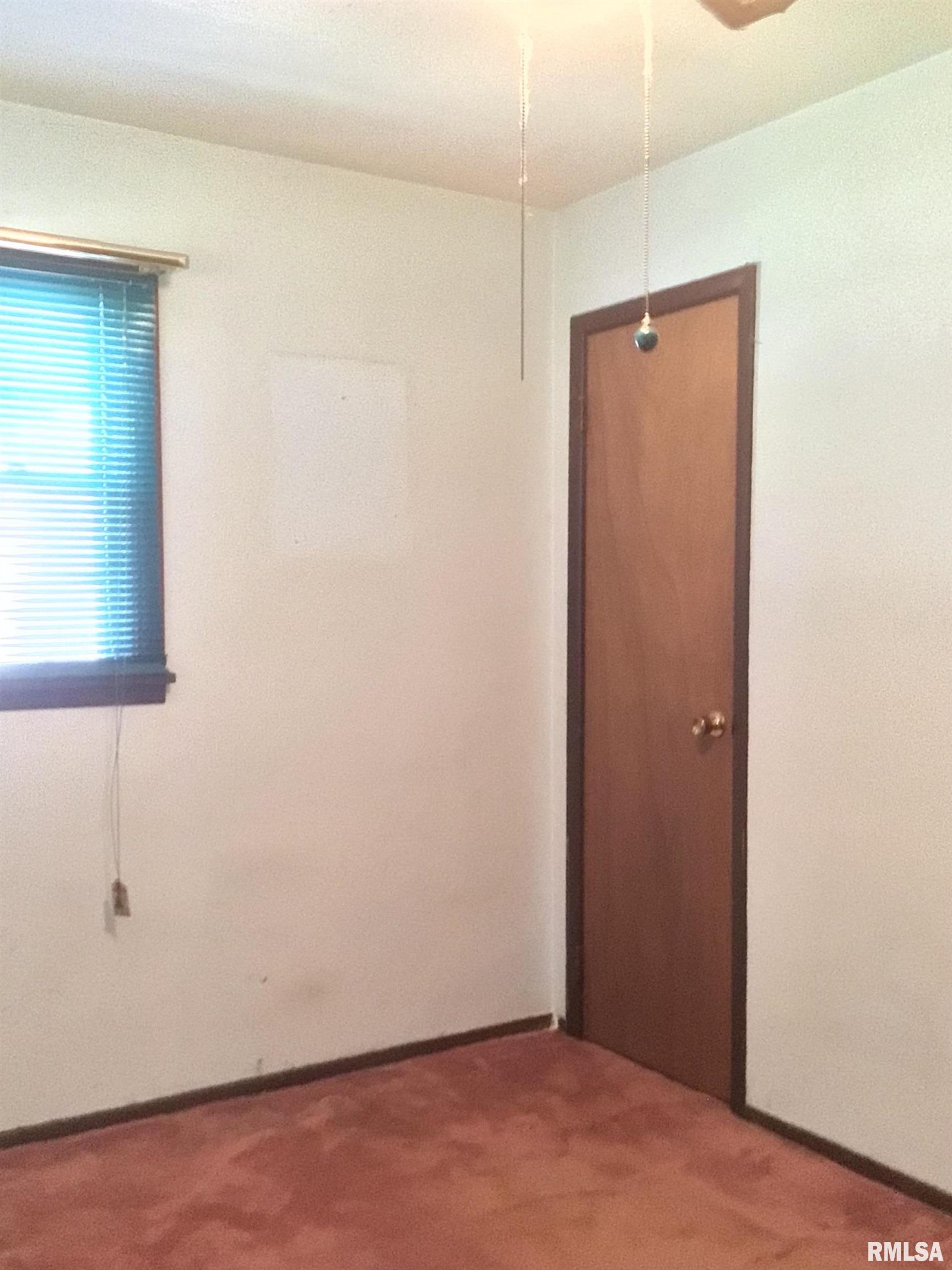 2804 Hoover Avenue Springfield, IL 62703 - Photo 10 of 16 Gallery Image 10