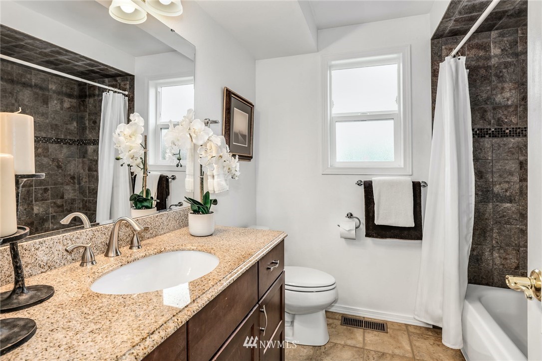 21808 8th Place West Bothell, WA 98021 - Photo 15 of 33
