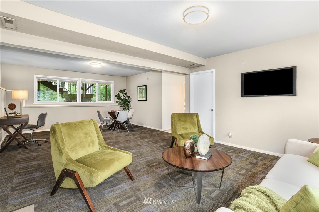 21808 8th Place West Bothell, WA 98021 - Photo 18 of 33
