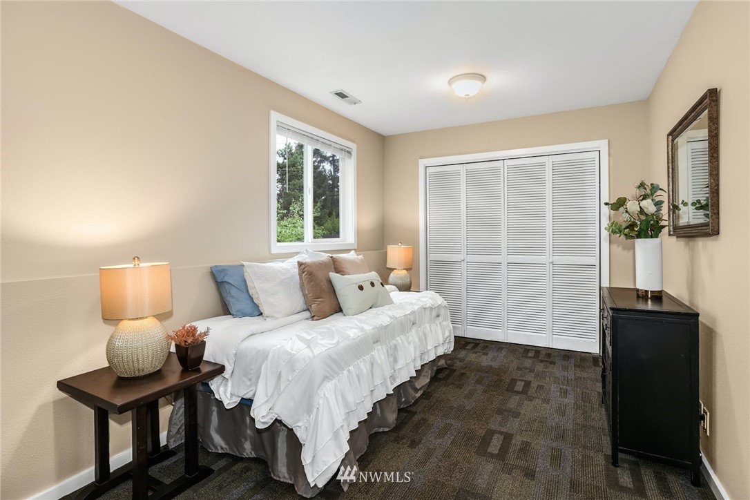 21808 8th Place West Bothell, WA 98021 - Photo 21 of 33