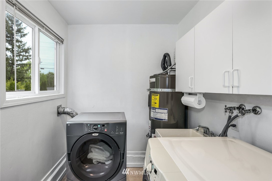 21808 8th Place West Bothell, WA 98021 - Photo 23 of 33