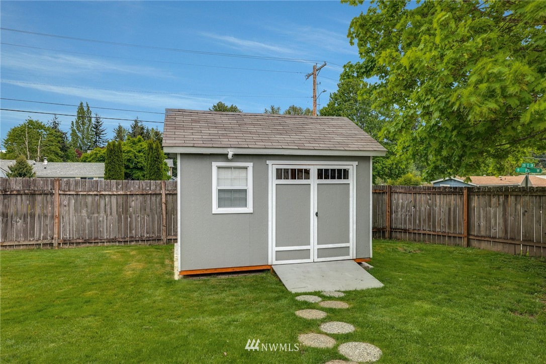 21808 8th Place West Bothell, WA 98021 - Photo 31 of 33