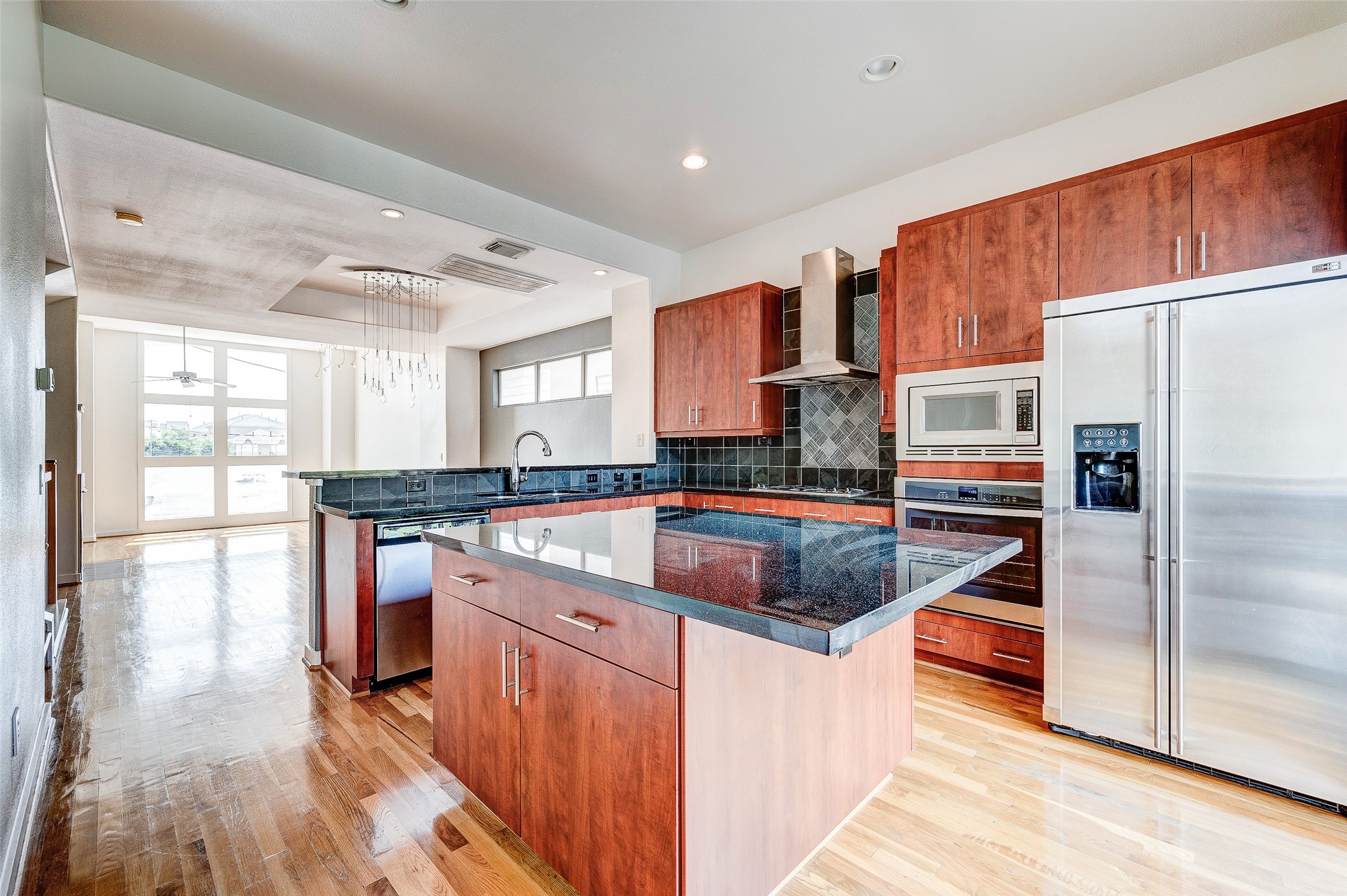 1729 Reinerman Street Houston, TX 77007 - Photo 17 of 31