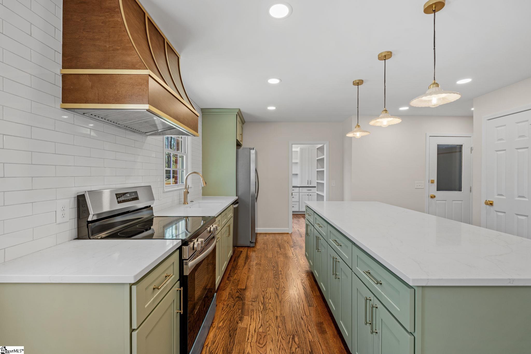 704 Hedgewood Terrace Greer, SC 29650 - Photo 7 of 28