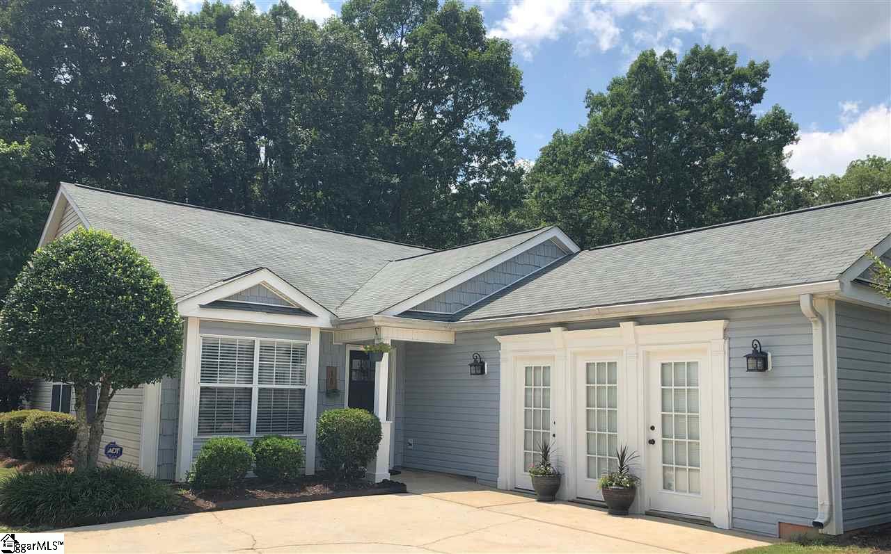 18 Renforth Road Simpsonville, SC 29681 - Photo 1 of 36 Gallery Image 1