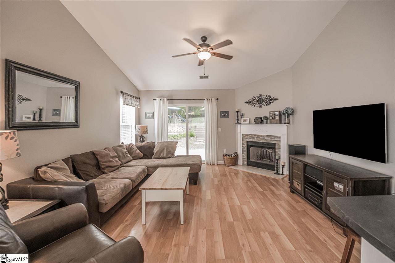 18 Renforth Road Simpsonville, SC 29681 - Photo 12 of 36 Gallery Image 12