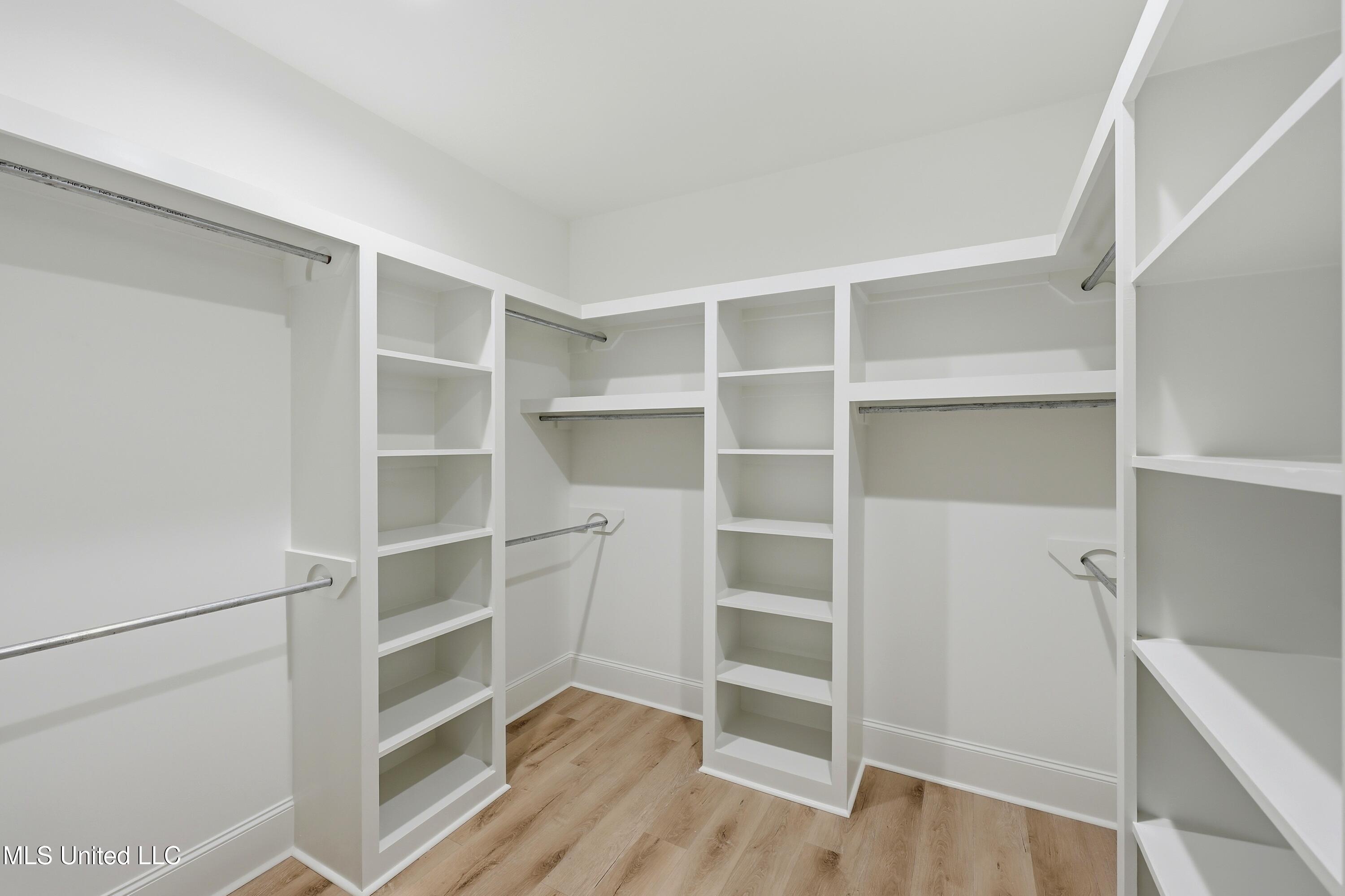 503 Harper Cove Flowood, MS 39232 - Photo 21 of 40 503 Harper Cove \ Home Tours MS (23)[128