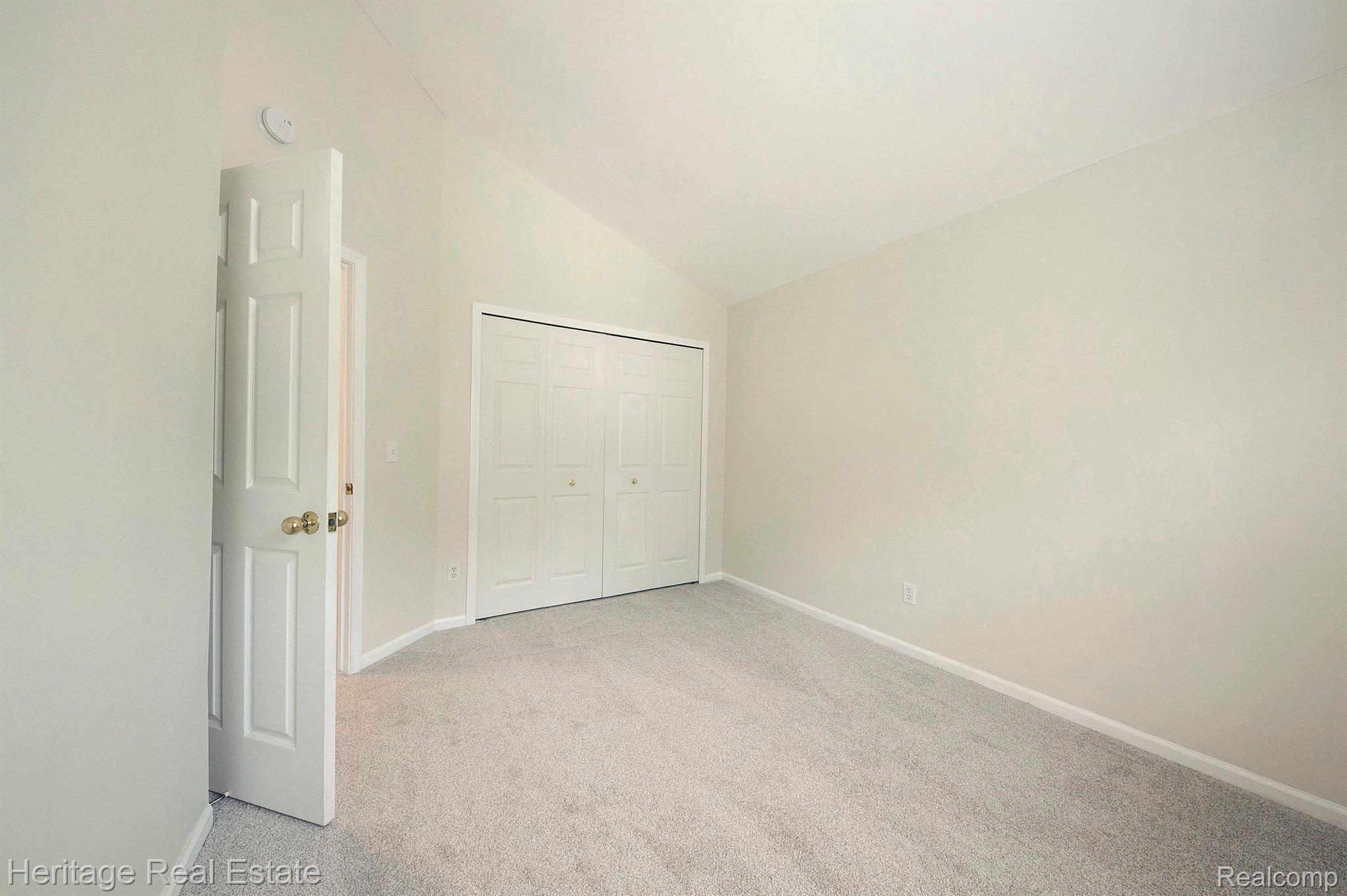 117 Eagle Ridge Road Lake Orion, MI 48360 - Photo 36 of 61 Bedroom 2