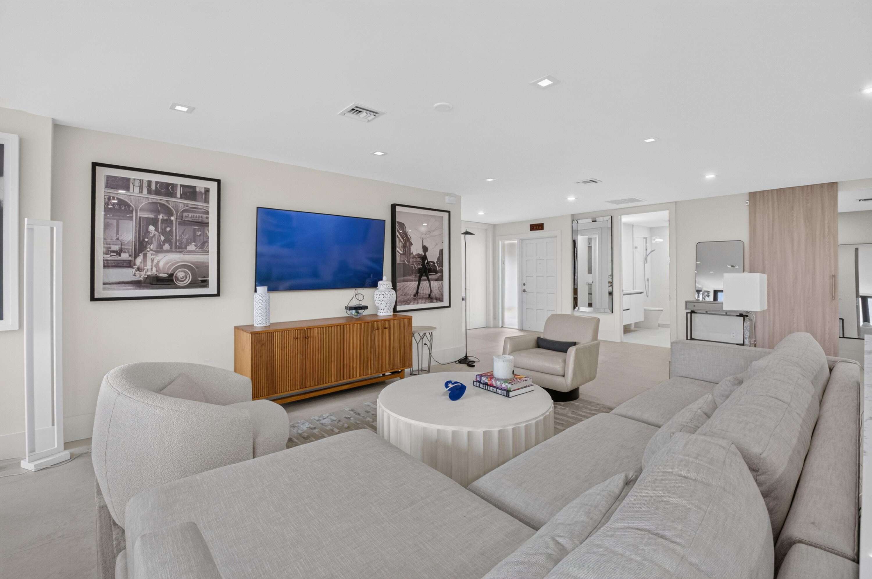 403 Bridgewood Court, Unit 403 Boca Raton, FL 33434 - Photo 7 of 62 LIVING AREA