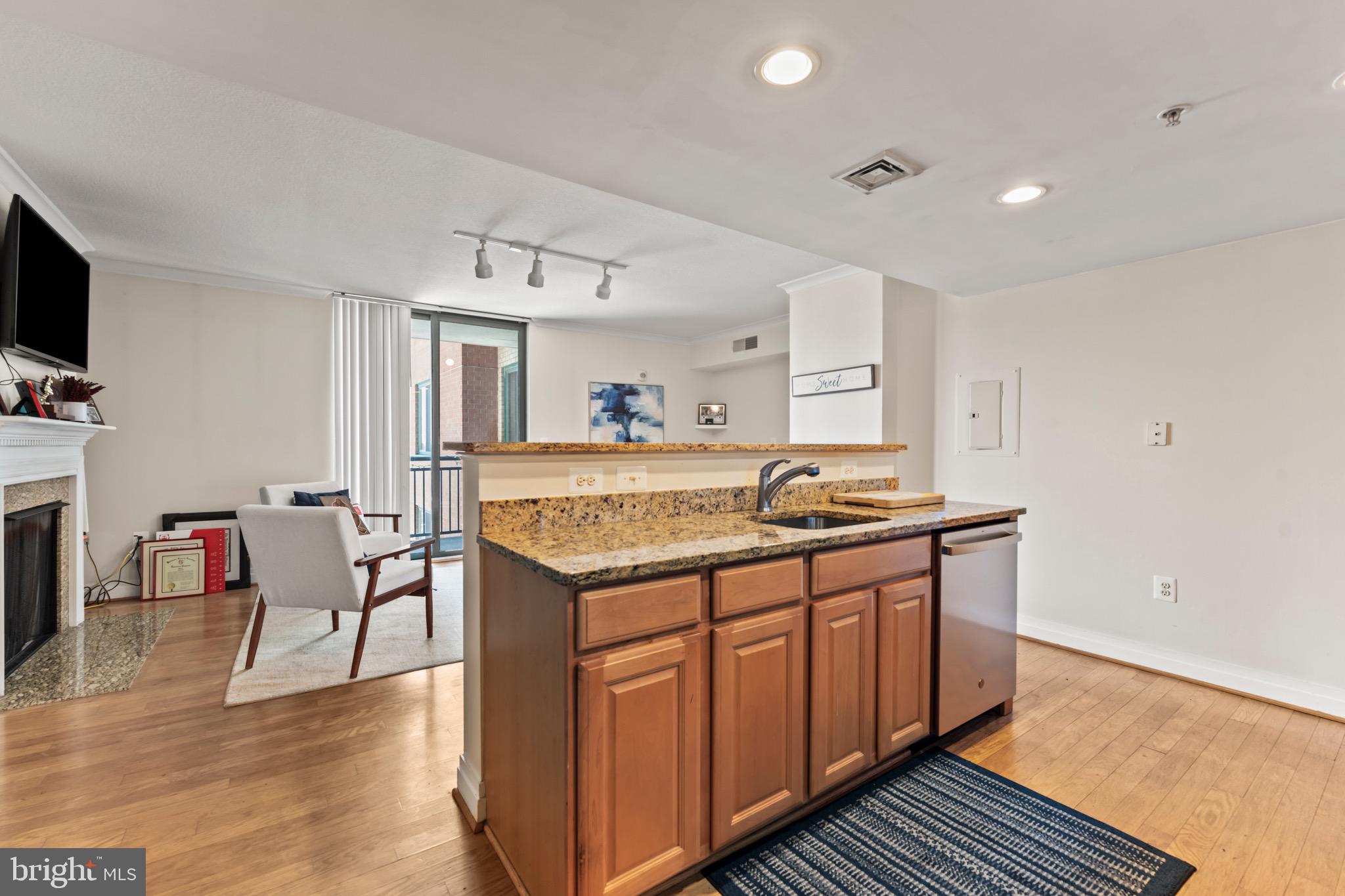 414 Water Street, Unit 1201 Baltimore, MD 21202 - Photo 18 of 44