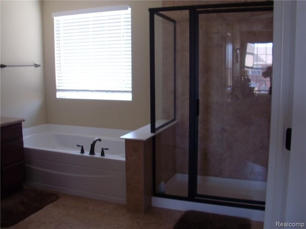 2460 Barkhill Road Canton, MI 48188 - Photo 12 of 19 017.JPG