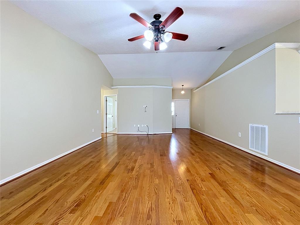 5709 Scott Lake Road Lakeland, FL 33813 - Photo 11 of 40