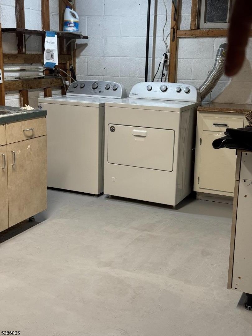 40 Glaser Avenue Raritan, NJ 08869 - Photo 28 of 28 a utility room with dryer and washer