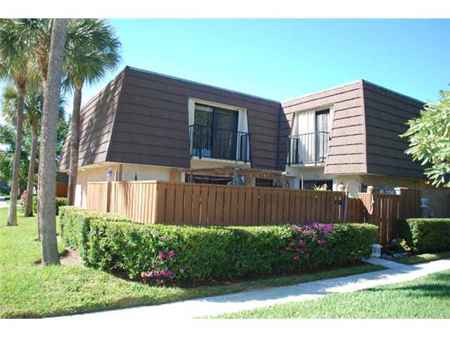 1219 12th Court Jupiter, FL 33477 - Photo 1 of 25 Primary Photo