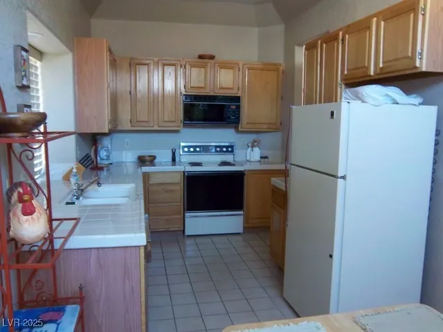 $2,000 | 398 Tavernier Street, Boulder City, NV 89005