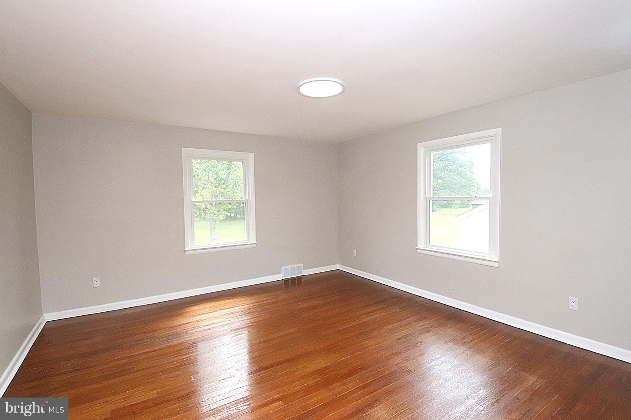 12113 Walnut Point Road Hagerstown, MD 21740 - Photo 13 of 29 Bedroom 1