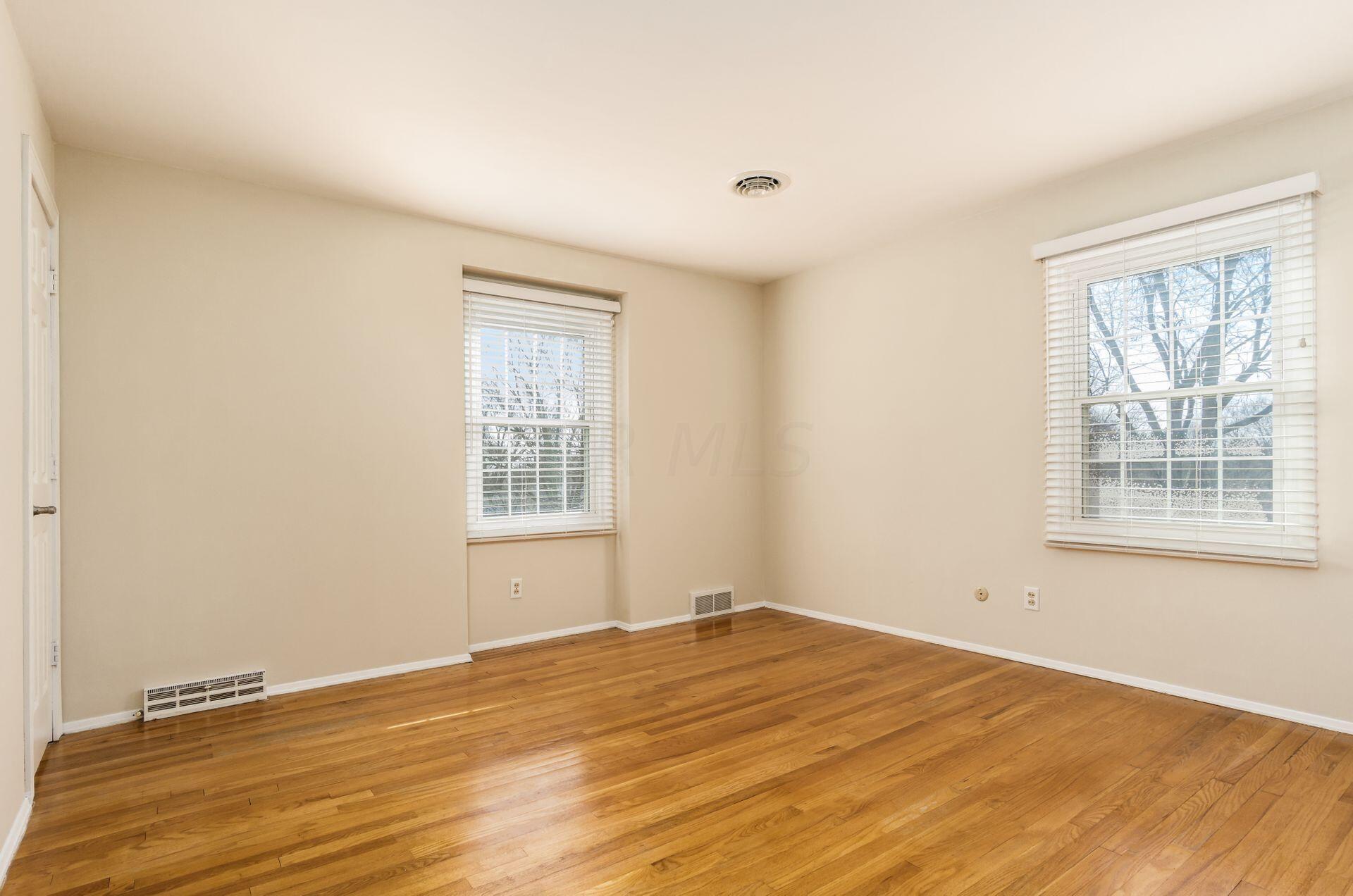 2456 Middlesex Road Columbus, OH 43220 - Photo 19 of 39 Middlesex - 21