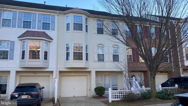 $3,980 | 9407 Van Arsdale Drive, Vienna, VA 22181