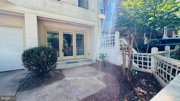 $3,980 | 9407 Van Arsdale Drive, Vienna, VA 22181