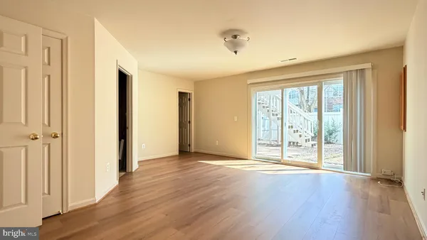 $3,980 | 9407 Van Arsdale Drive, Vienna, VA 22181