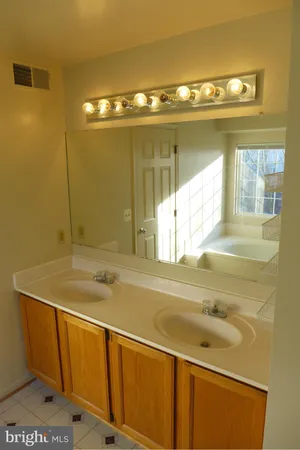 $3,980 | 9407 Van Arsdale Drive, Vienna, VA 22181