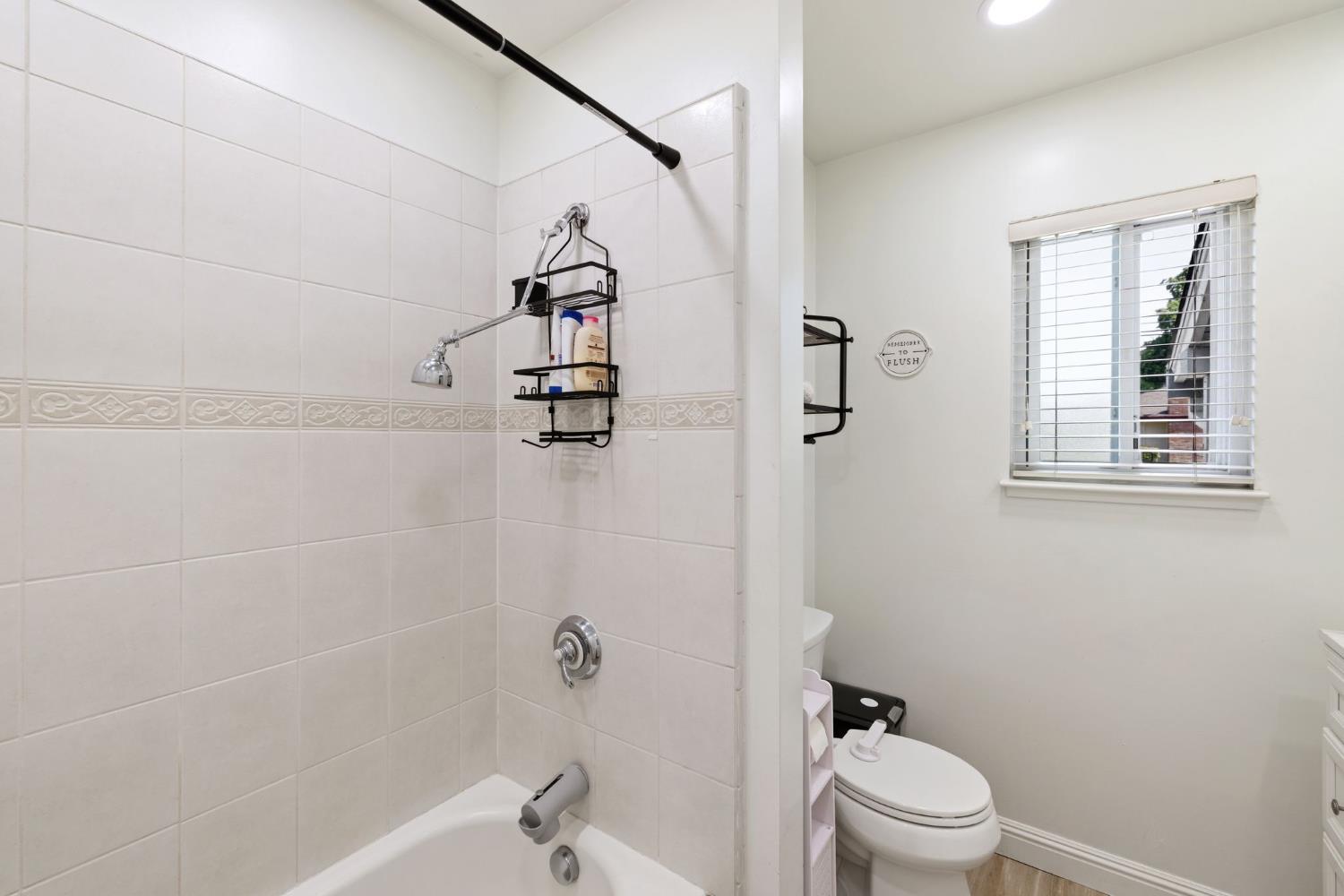 5222 Locust Avenue Carmichael, CA 95608 - Photo 21 of 26