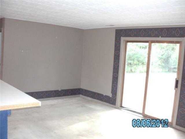 283 South Hamilton Road Columbus, OH 43213 - Photo 3 of 12