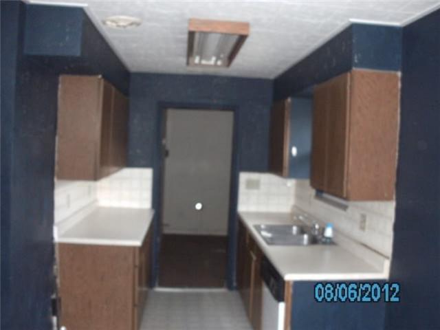 283 South Hamilton Road Columbus, OH 43213 - Photo 8 of 12