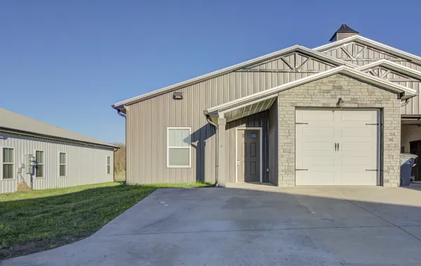 $1,595 | 189 Bainbridge Drive, Unit A, Clarksville, TN 37043