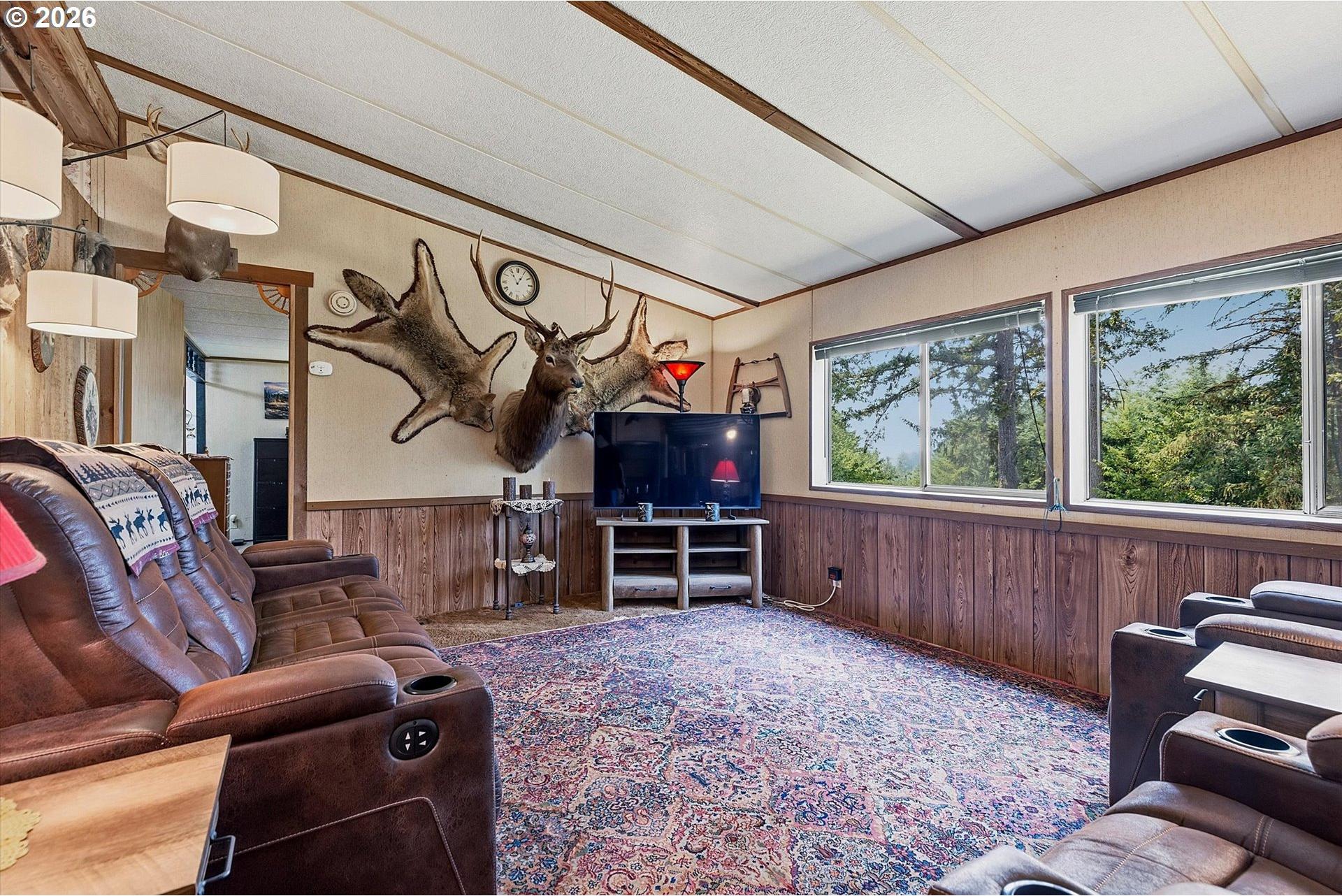 6945 Northeast Duniway Road Dayton, OR 97114 - Photo 11 of 43 Gallery Image 11