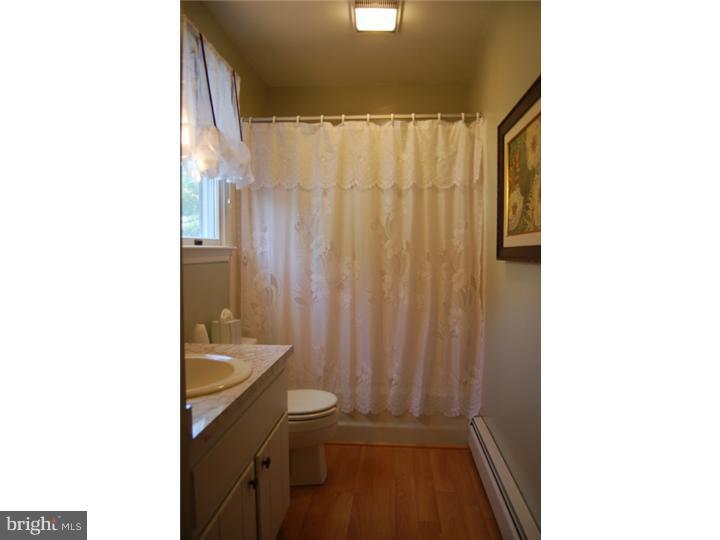 1198 Randy Drive Pottstown, PA 19464 - Photo 16 of 25 Dining Room