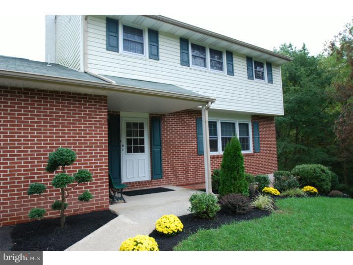 1198 Randy Drive Pottstown, PA 19464 - Photo 4 of 25 Gallery Image 4