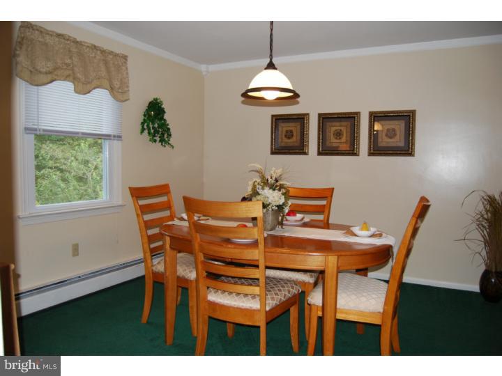1198 Randy Drive Pottstown, PA 19464 - Photo 7 of 25 Dining Room