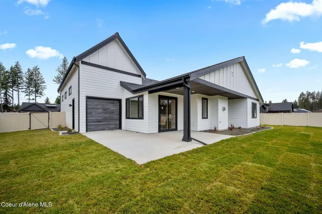 $1,024,000 | 1215 East Sleeping Deer Avenue, Hayden, ID 83835