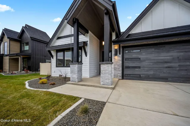 $1,024,000 | 1215 East Sleeping Deer Avenue, Hayden, ID 83835