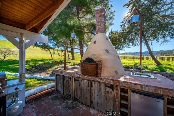 $6,995,000 | 535 Calf Canyon Highway, Creston, CA 93432