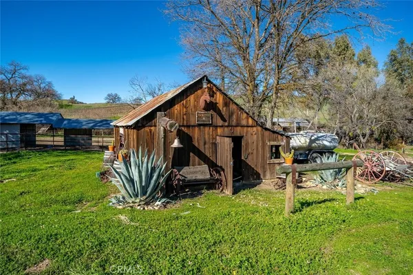 $6,995,000 | 535 Calf Canyon Highway, Creston, CA 93432