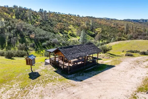 $6,995,000 | 535 Calf Canyon Highway, Creston, CA 93432